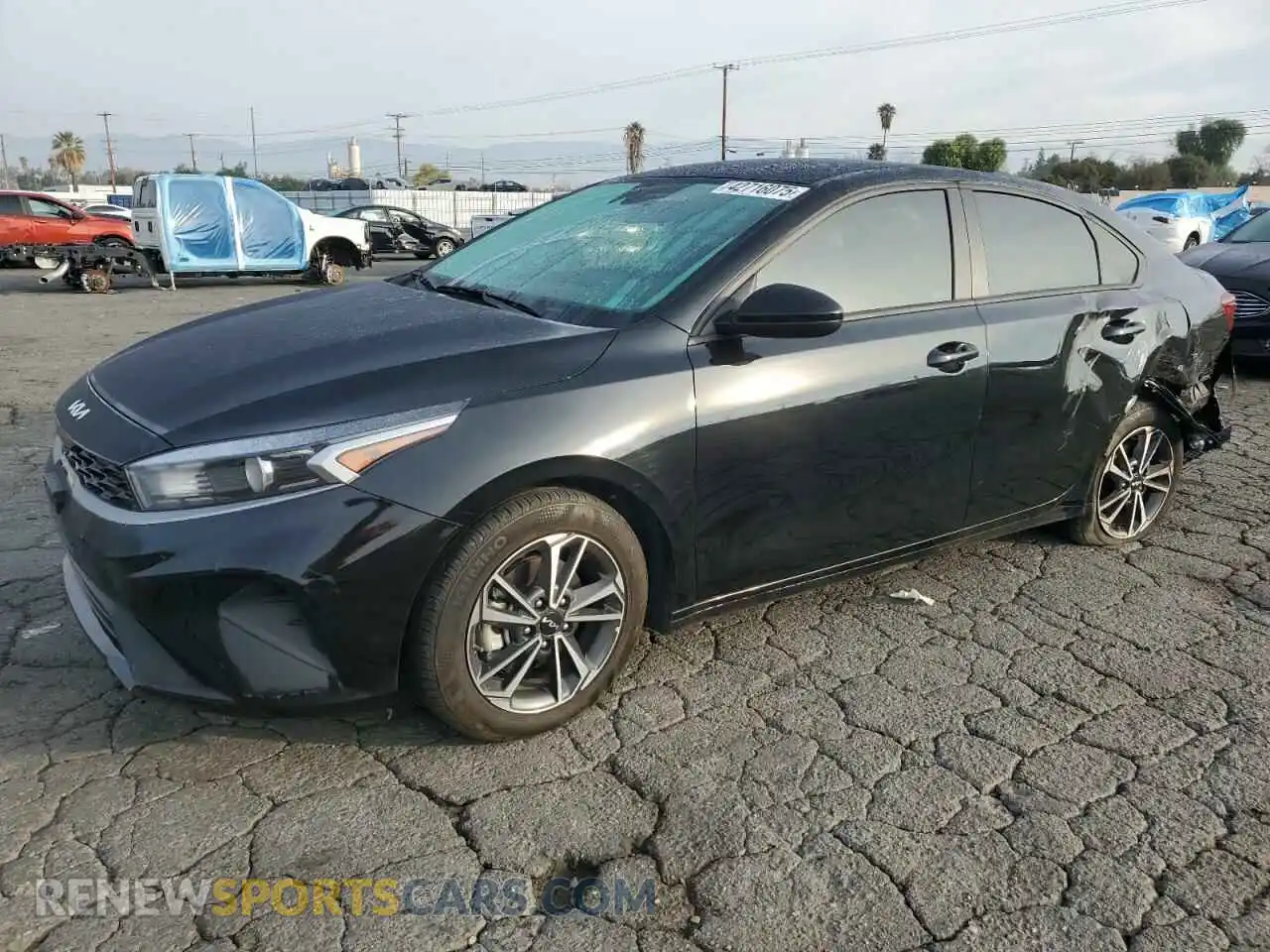1 Photograph of a damaged car 3KPF24AD2PE672107 KIA FORTE 2023