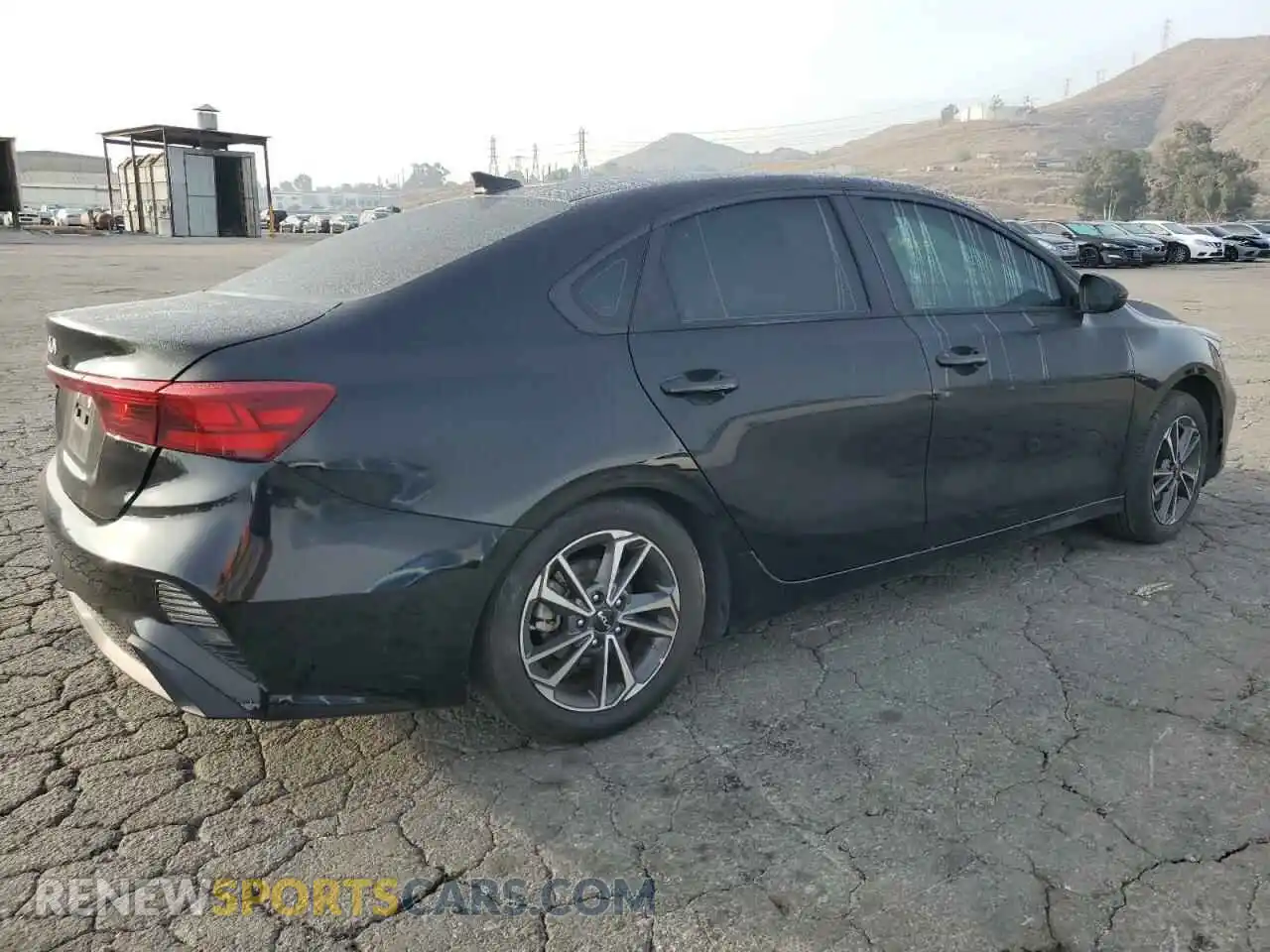3 Photograph of a damaged car 3KPF24AD2PE672107 KIA FORTE 2023