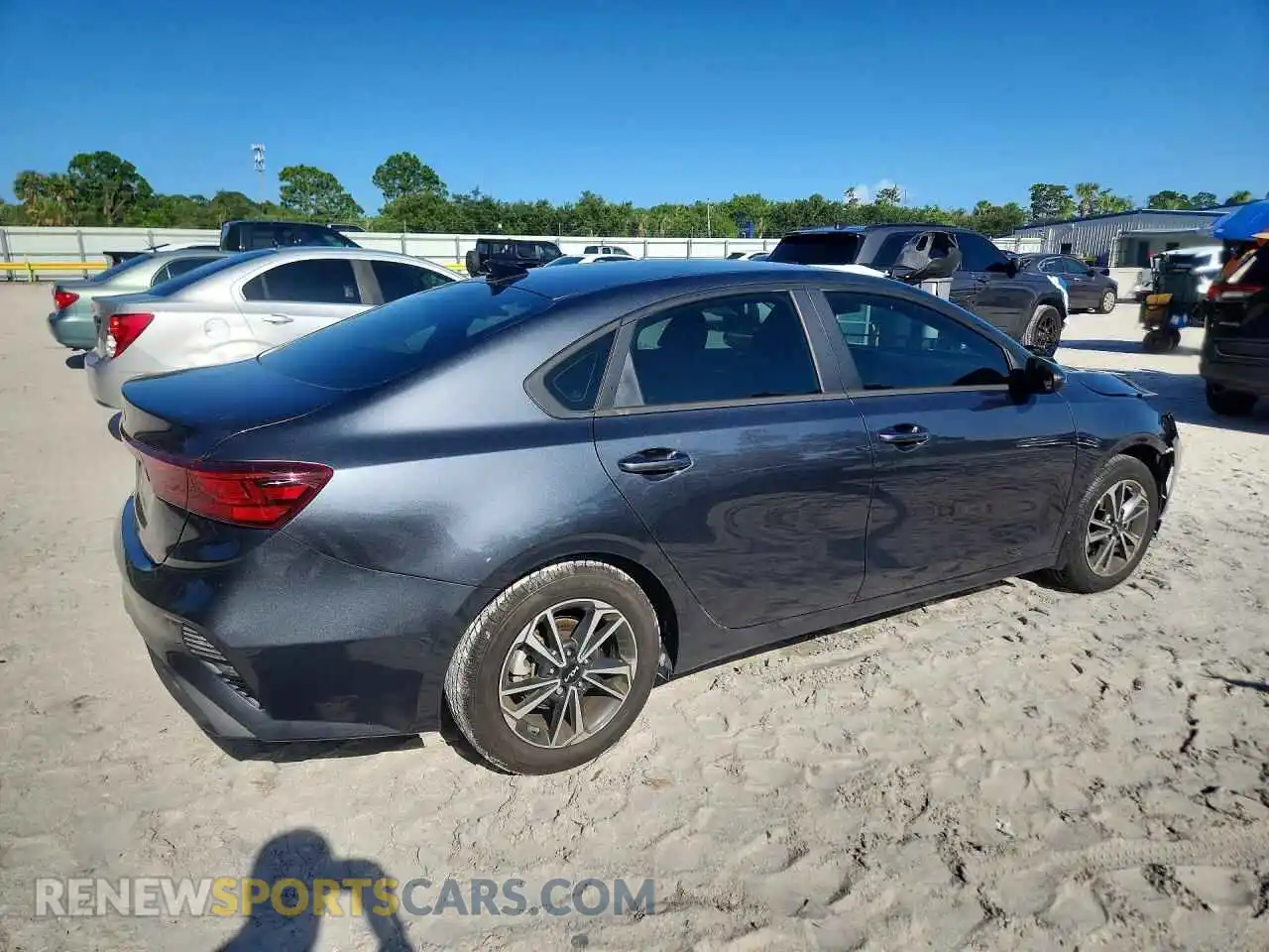 3 Photograph of a damaged car 3KPF24AD2PE682099 KIA FORTE 2023