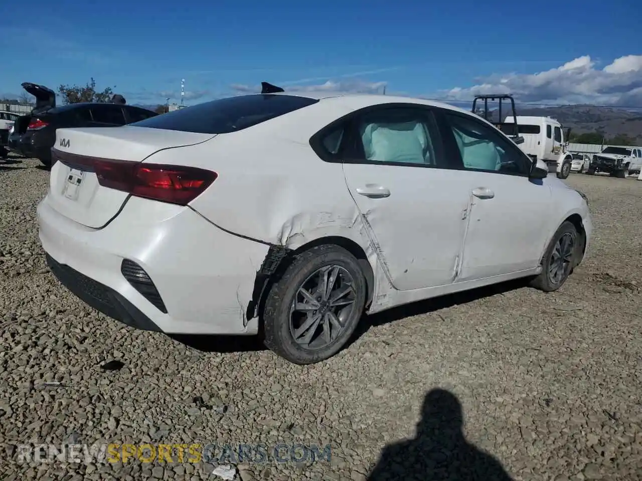 3 Photograph of a damaged car 3KPF24AD3PE507196 KIA FORTE 2023