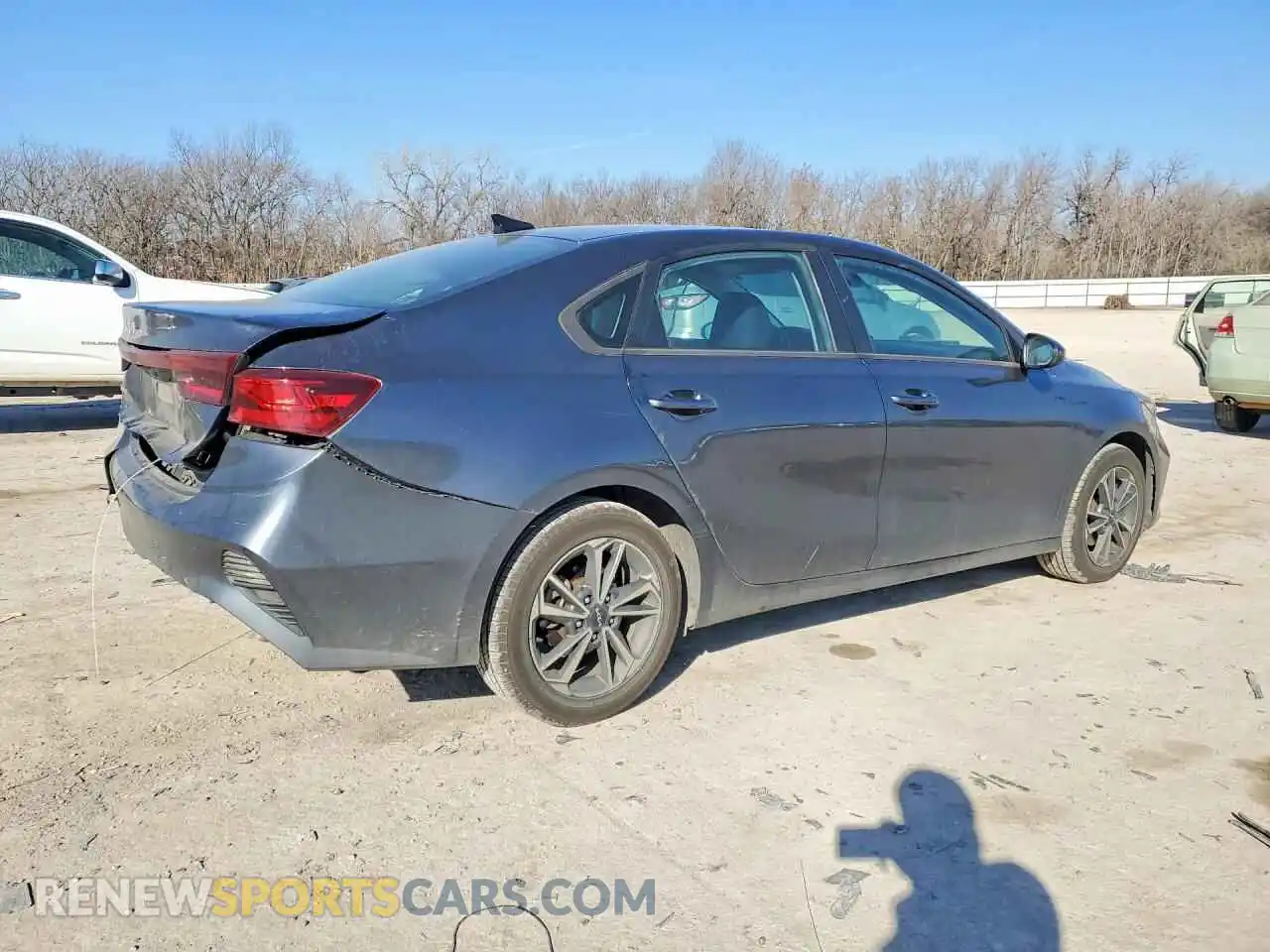 3 Photograph of a damaged car 3KPF24AD3PE572470 KIA FORTE 2023