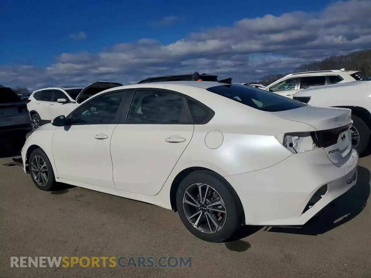 2 Фотография поврежденного автомобиля 3KPF24AD3PE583033 KIA FORTE 2023