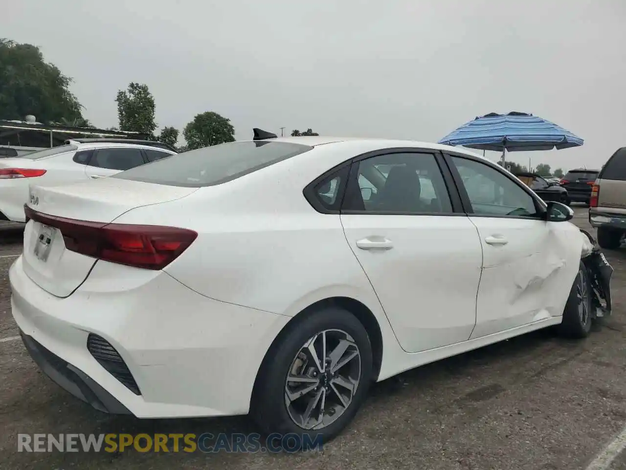 3 fotografías del automóvil dañado 3KPF24AD3PE652948 KIA FORTE 2023