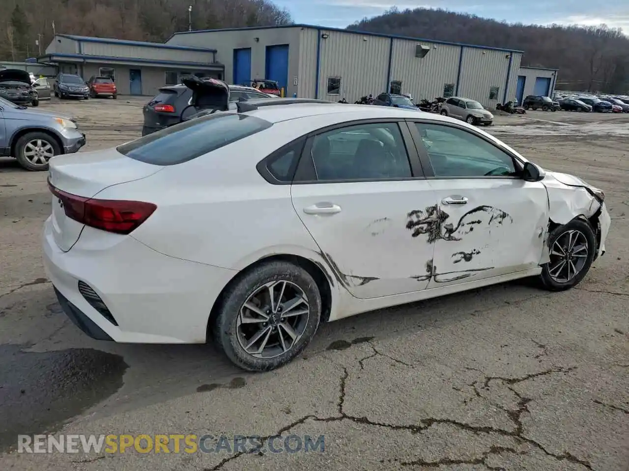 3 Photograph of a damaged car 3KPF24AD4PE566967 KIA FORTE 2023