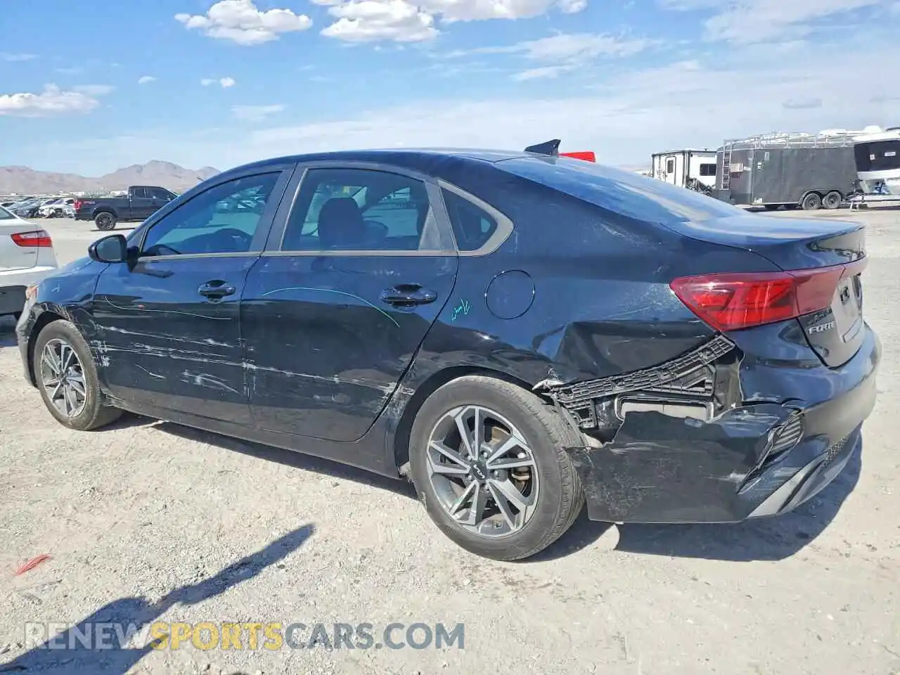 2 Фотография поврежденного автомобиля 3KPF24AD4PE567276 KIA FORTE 2023