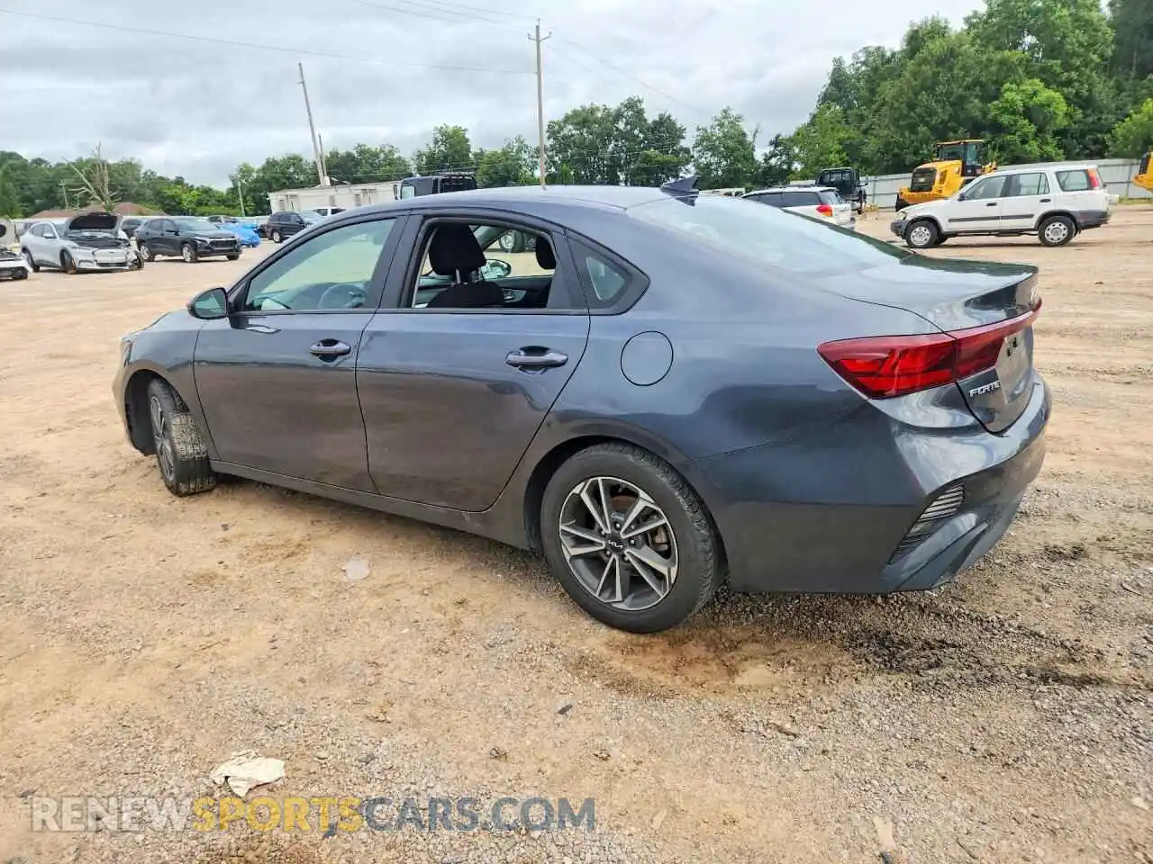 2 Фотография поврежденного автомобиля 3KPF24AD4PE587804 KIA FORTE 2023