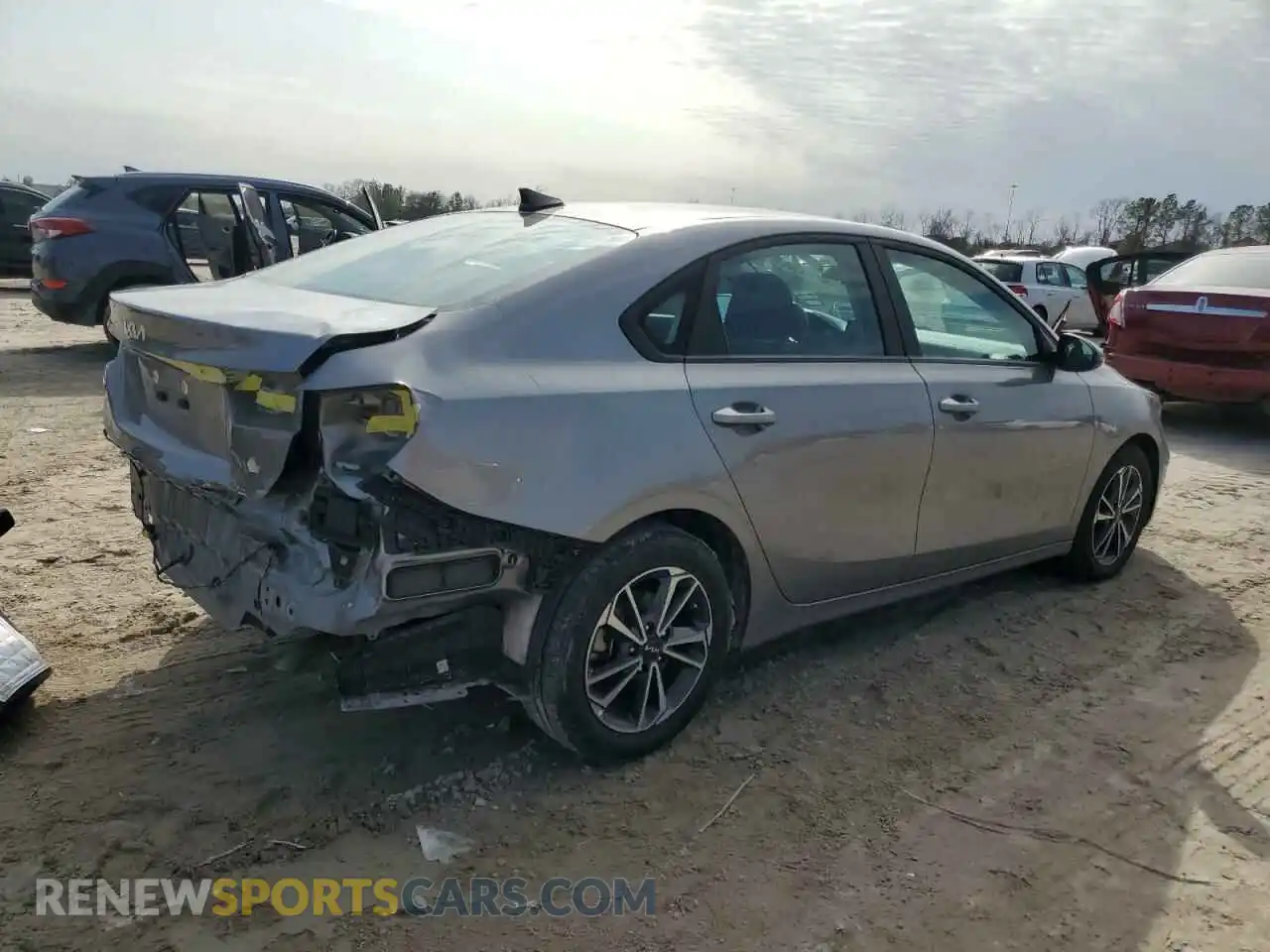3 Photograph of a damaged car 3KPF24AD5PE549675 KIA FORTE 2023