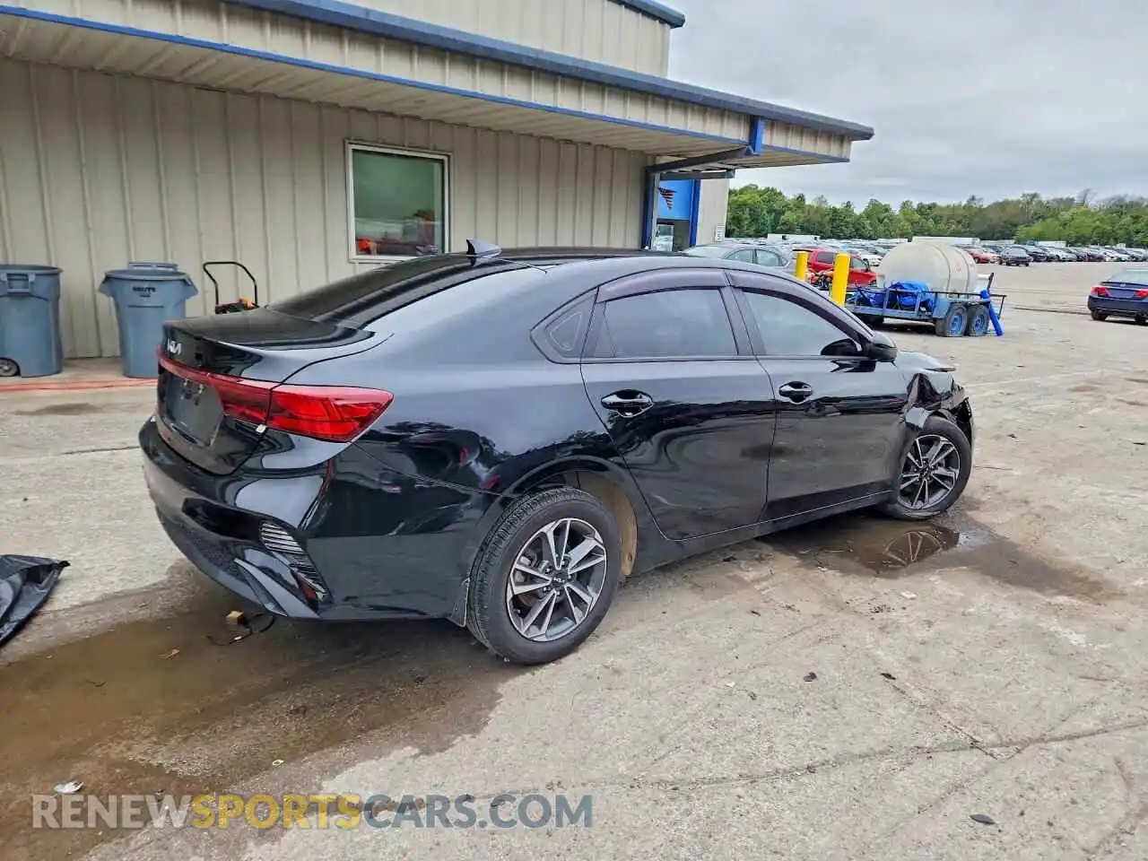 3 Photograph of a damaged car 3KPF24AD5PE563012 KIA FORTE 2023