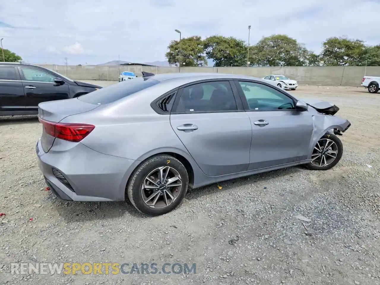3 Photograph of a damaged car 3KPF24AD5PE687183 KIA FORTE 2023
