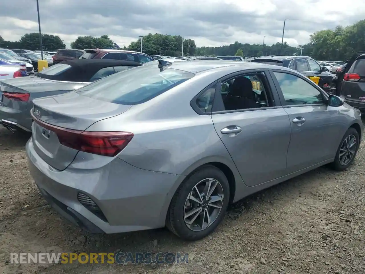 3 Photograph of a damaged car 3KPF24AD6PE604697 KIA FORTE 2023