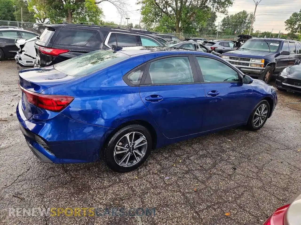 3 Photograph of a damaged car 3KPF24AD6PE654032 KIA FORTE 2023
