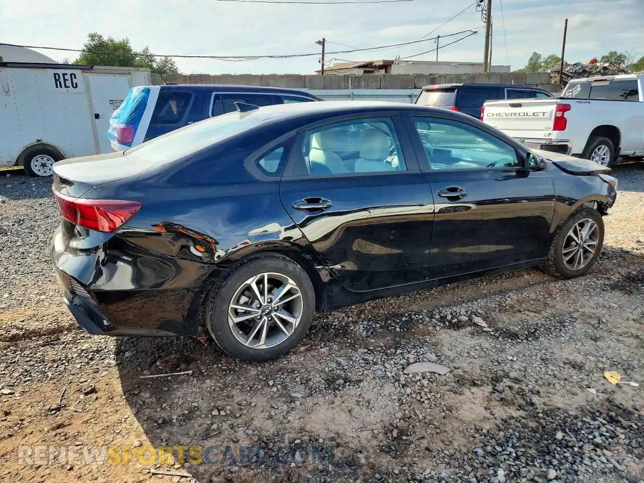 3 Photograph of a damaged car 3KPF24AD6PE655732 KIA FORTE 2023
