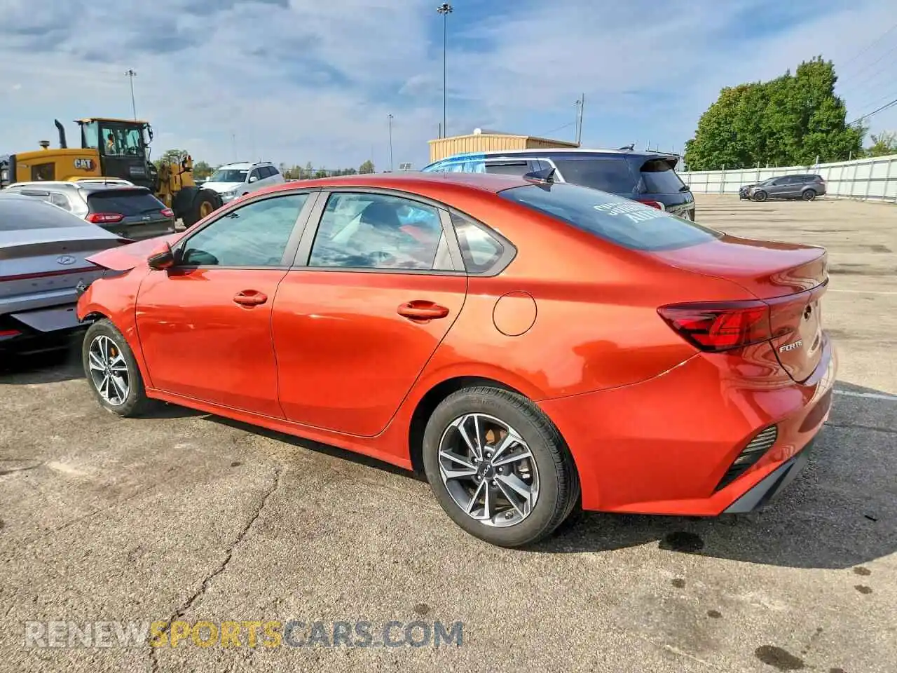 2 fotografías del automóvil dañado 3KPF24AD6PE679738 KIA FORTE 2023