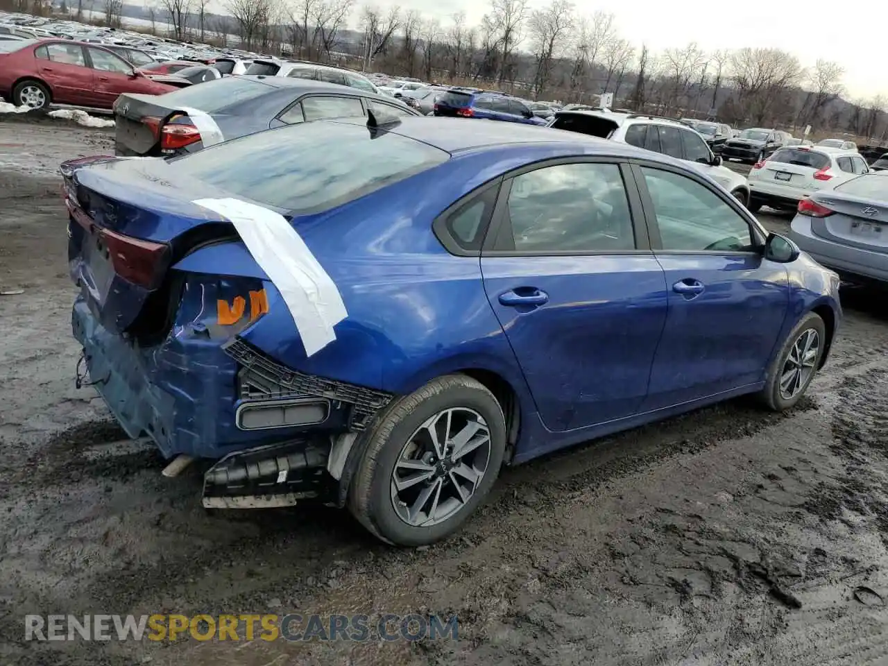 3 Photograph of a damaged car 3KPF24AD7PE549516 KIA FORTE 2023