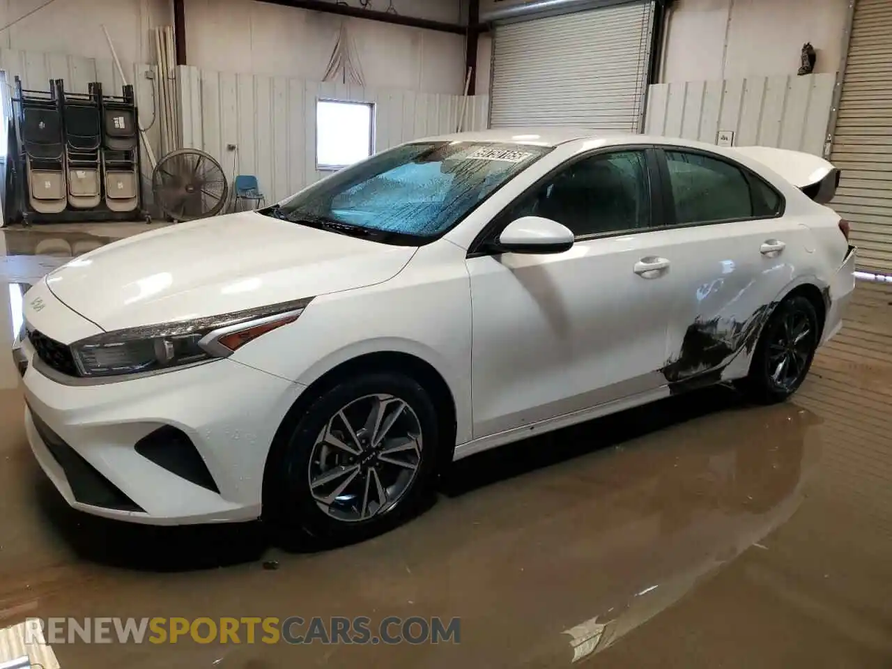 1 Photograph of a damaged car 3KPF24AD7PE600206 KIA FORTE 2023