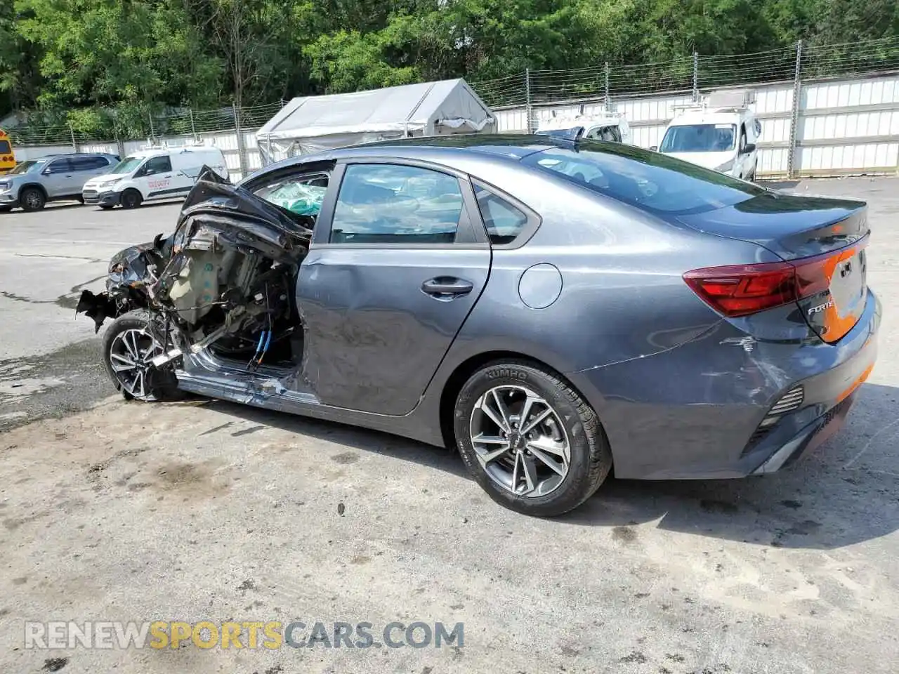 2 Фотография поврежденного автомобиля 3KPF24AD9PE584817 KIA FORTE 2023