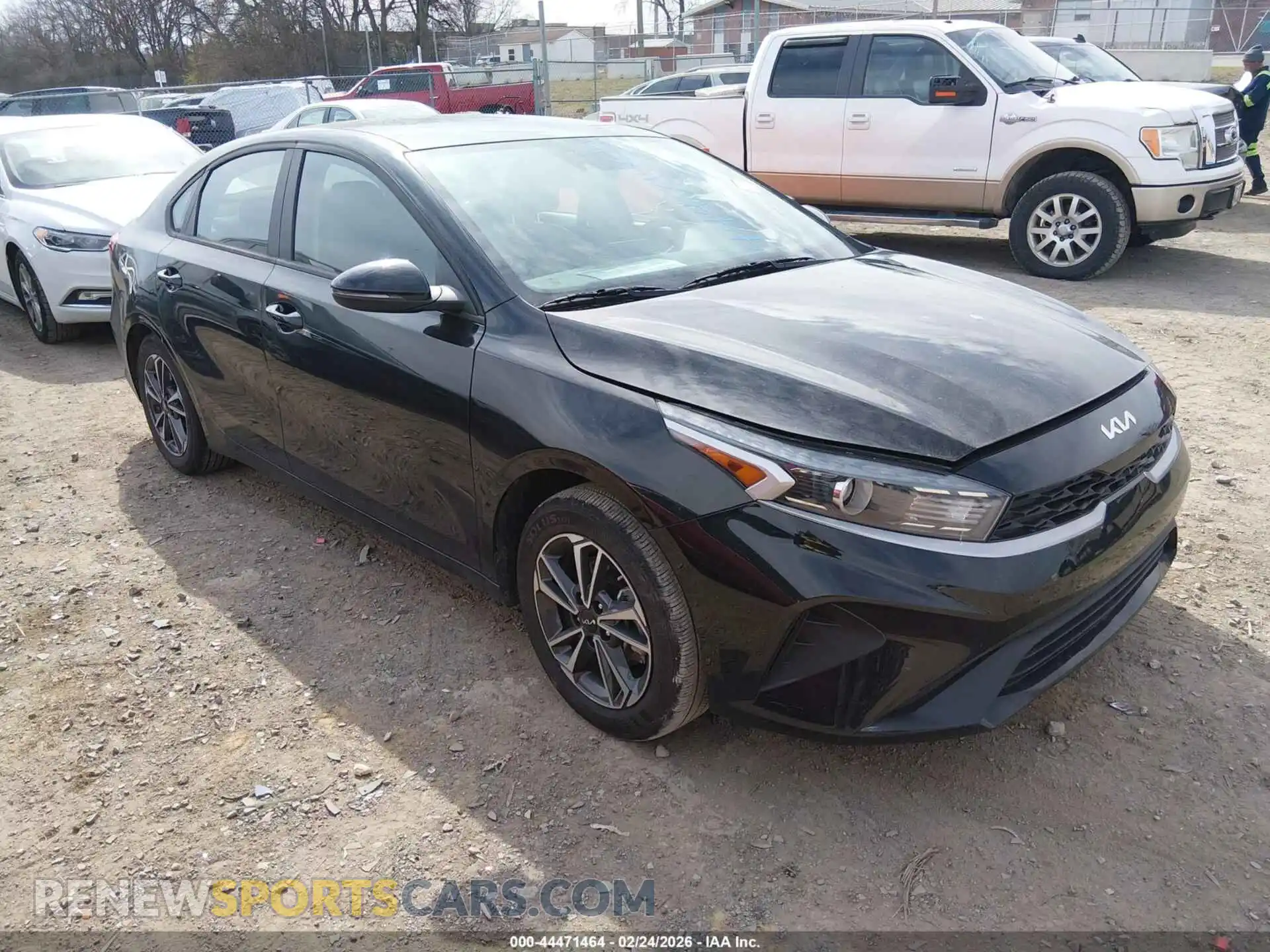 1 fotografías del automóvil dañado 3KPF24AD9PE598667 KIA FORTE 2023