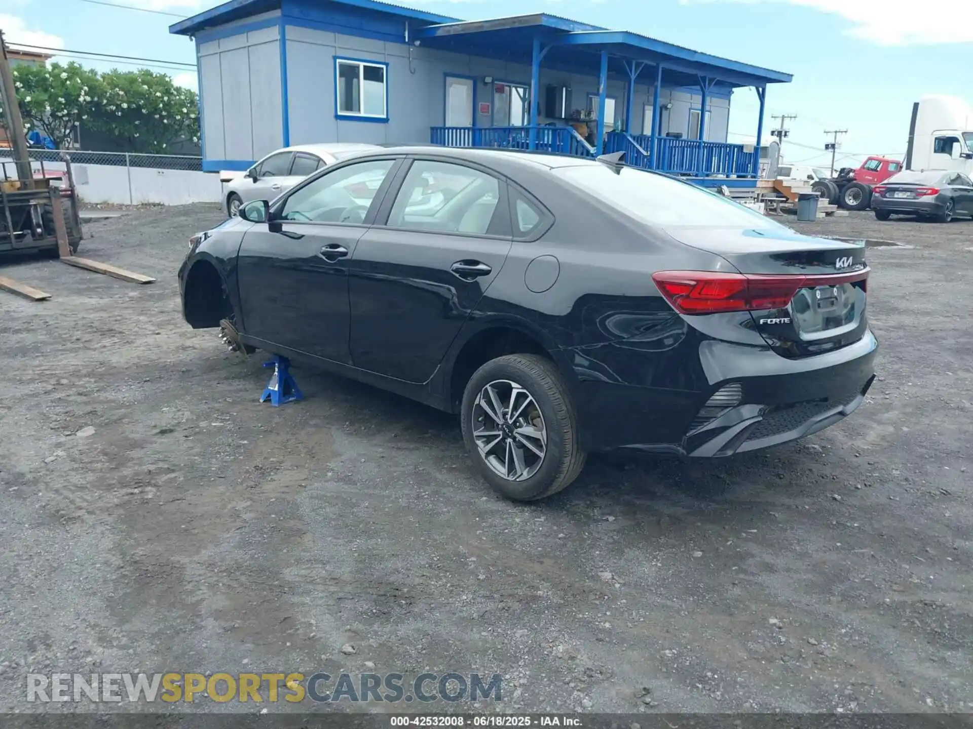 3 Photograph of a damaged car 3KPF24AD9PE646989 KIA FORTE 2023