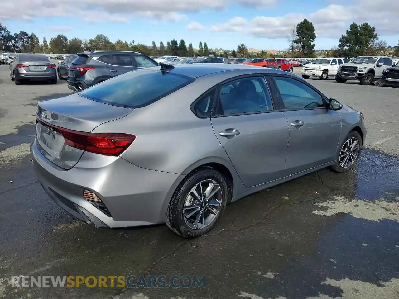 3 Photograph of a damaged car 3KPF24ADXPE506868 KIA FORTE 2023