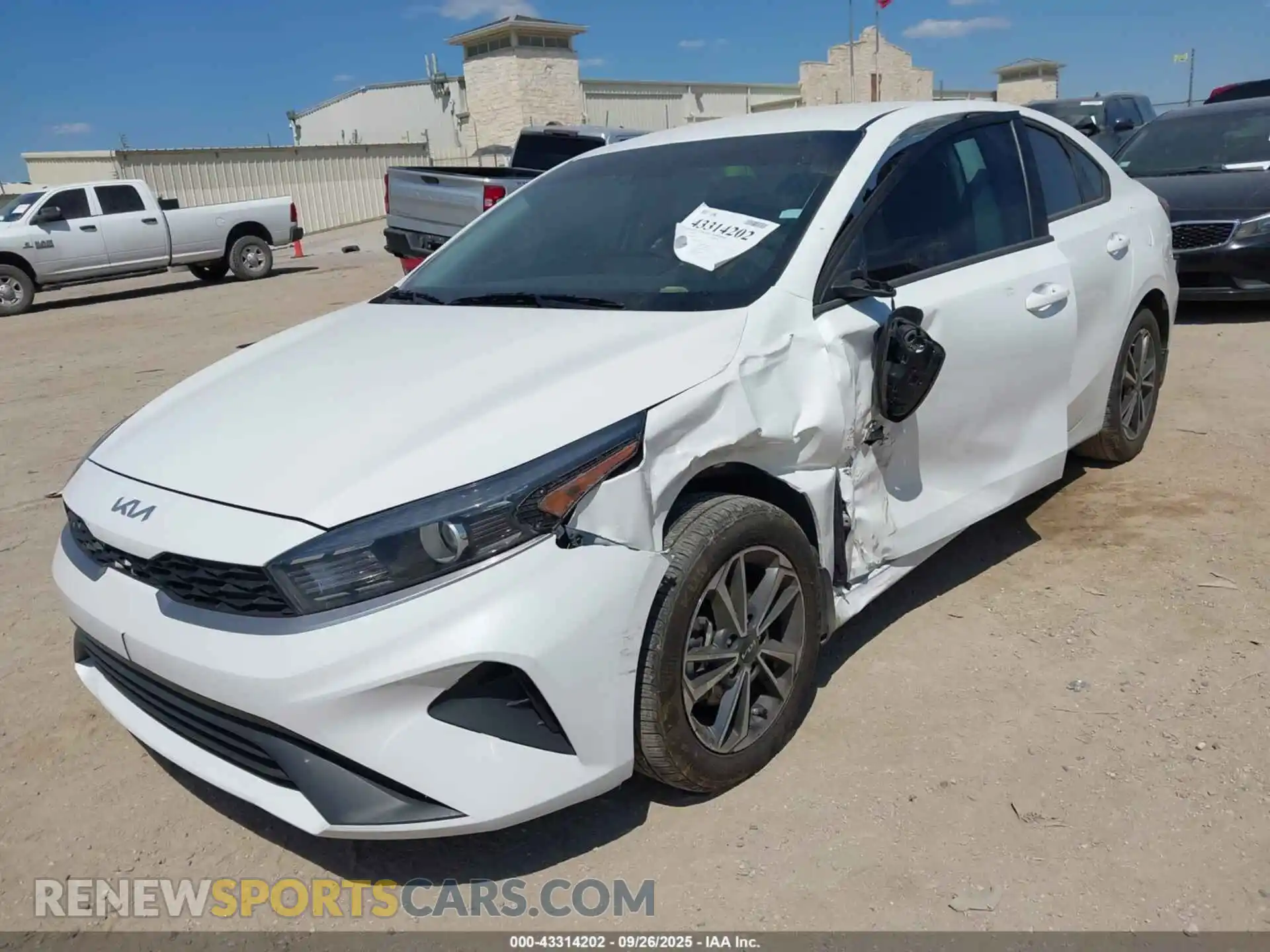 2 Photograph of a damaged car 3KPF24ADXPE507809 KIA FORTE 2023