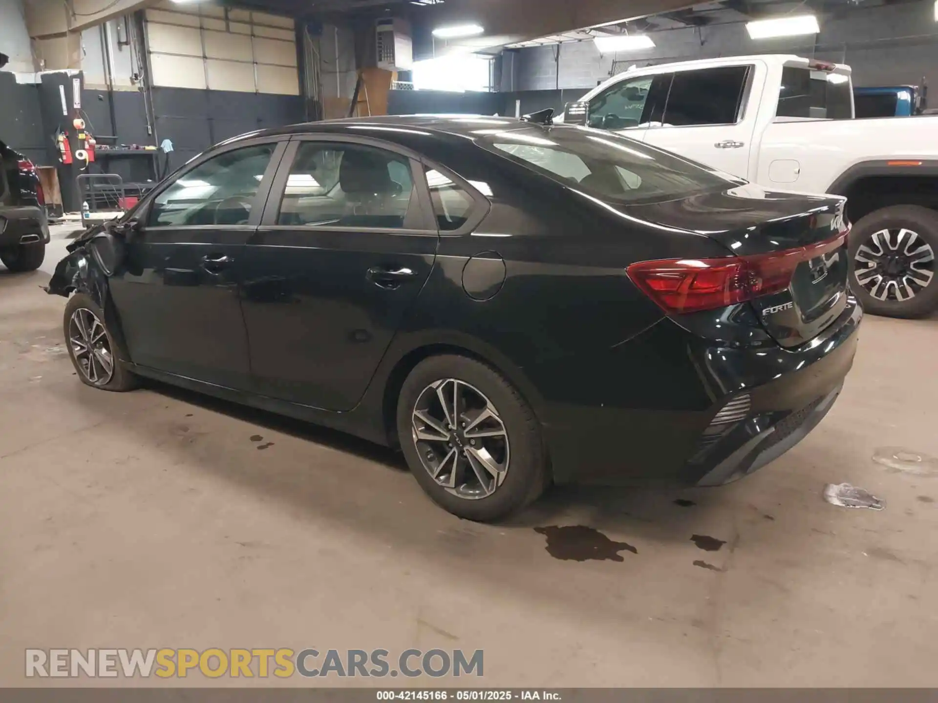 3 Photograph of a damaged car 3KPF24ADXPE553768 KIA FORTE 2023