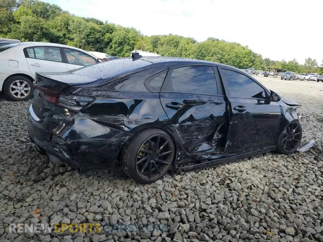 3 Photograph of a damaged car 3KPF44AC1PE530526 KIA FORTE 2023