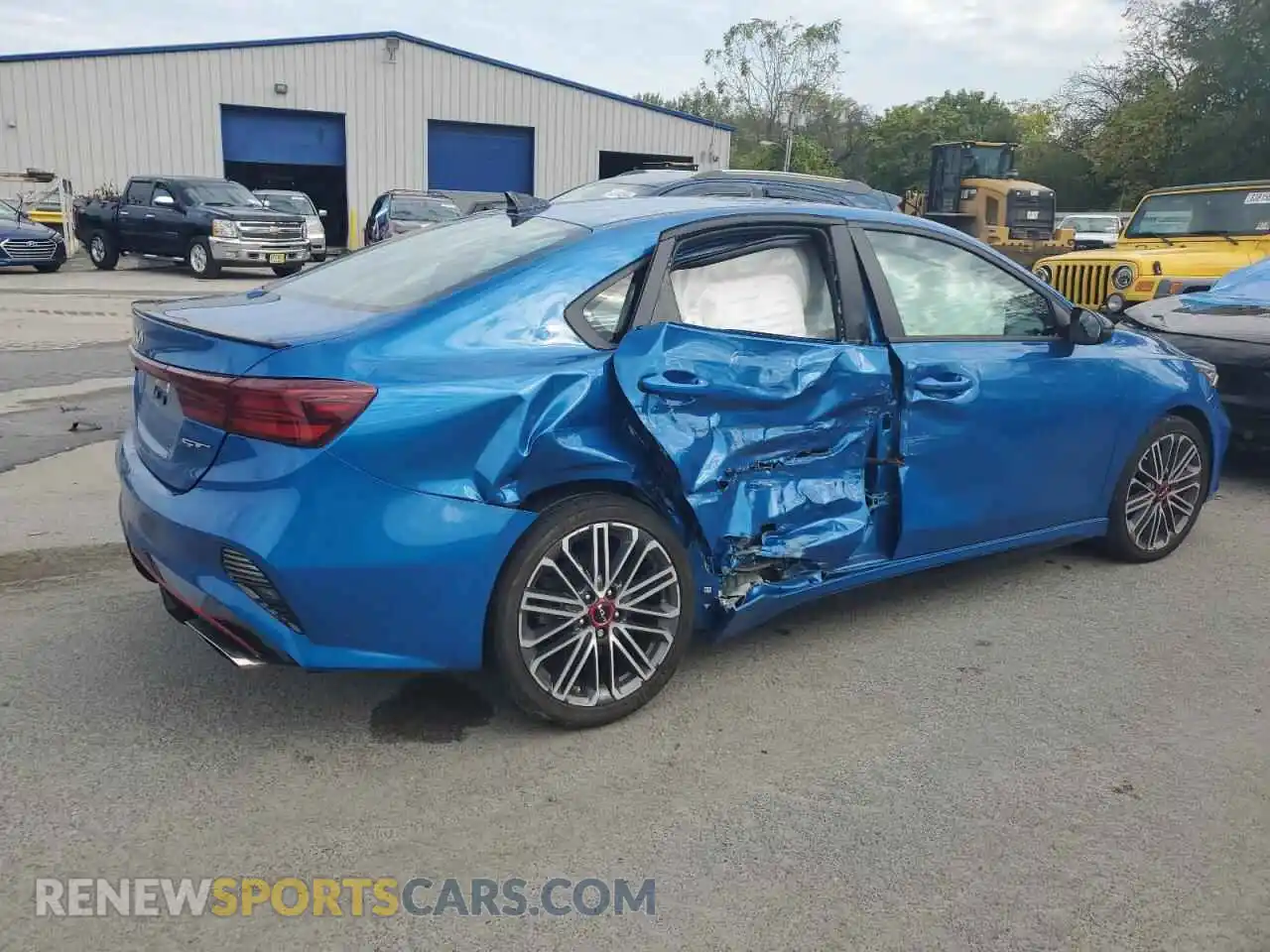 3 Photograph of a damaged car 3KPF44AC3PE628098 KIA FORTE 2023