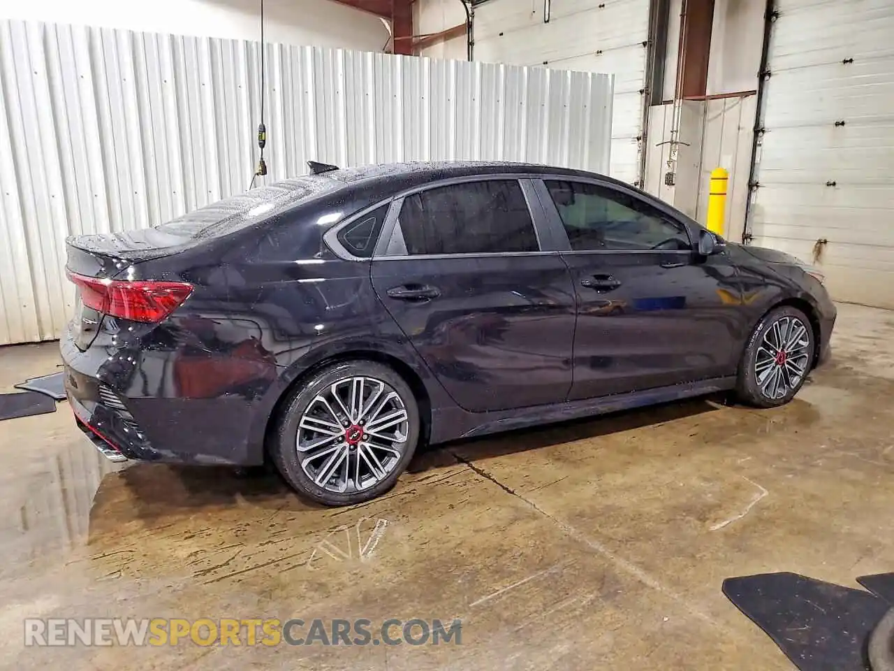 3 Photograph of a damaged car 3KPF44AC3PE657844 KIA FORTE 2023