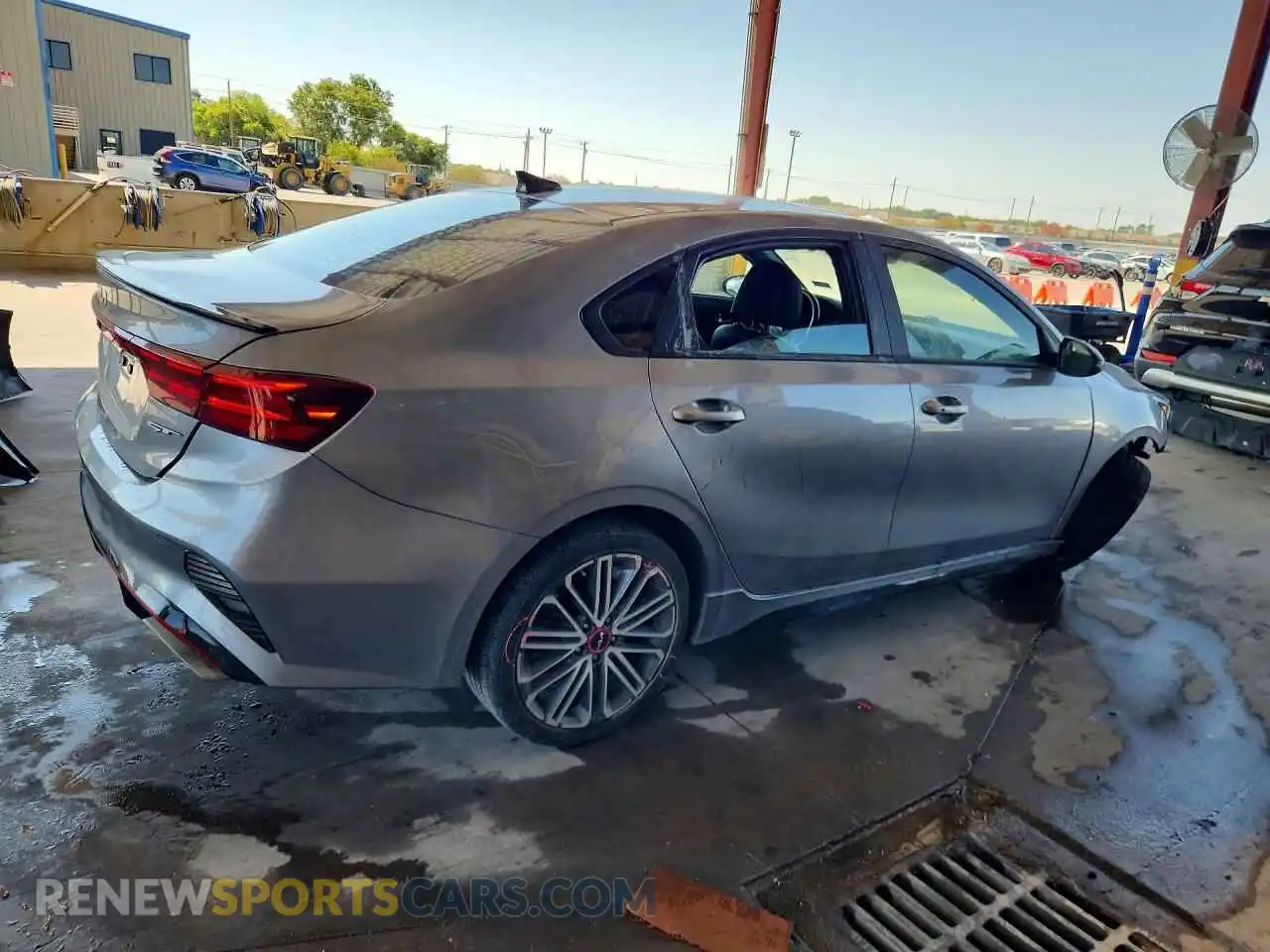 3 fotografías del automóvil dañado 3KPF44AC5PE631133 KIA FORTE 2023