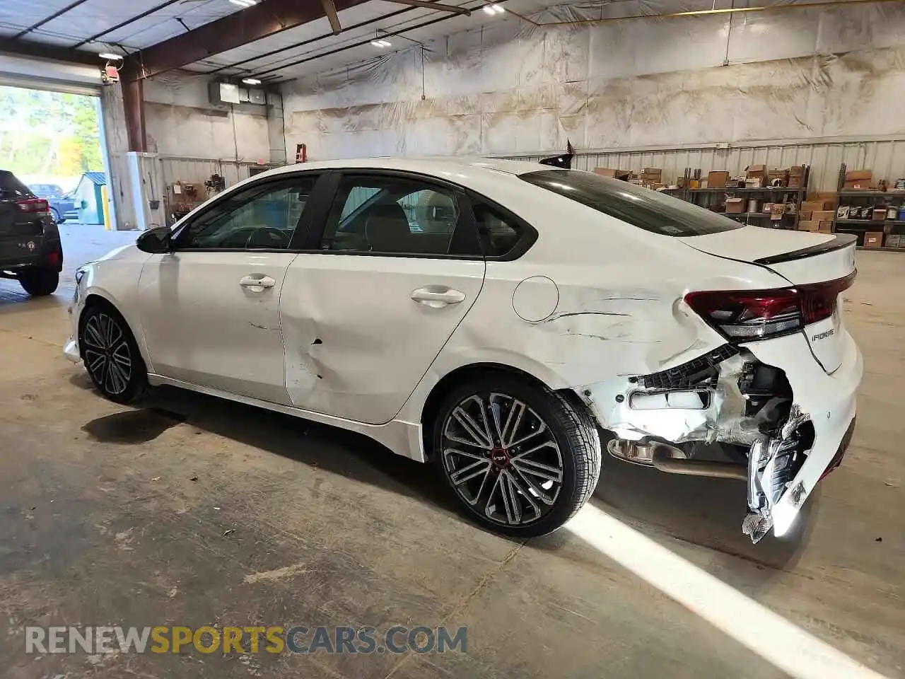 2 fotografías del automóvil dañado 3KPF44AC7PE519417 KIA FORTE 2023