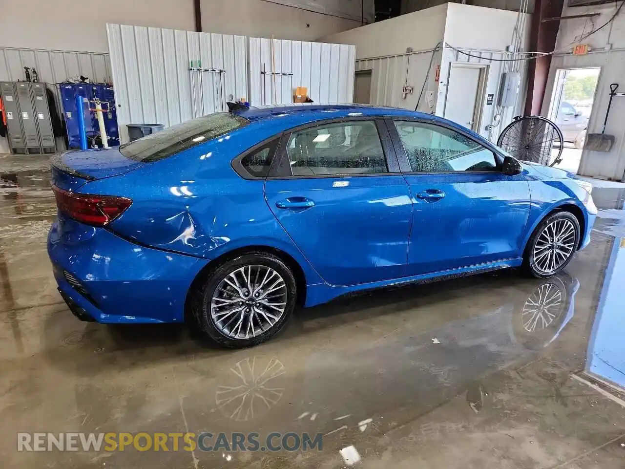 3 Фотография поврежденного автомобиля 3KPF54AD0PE520110 KIA FORTE 2023
