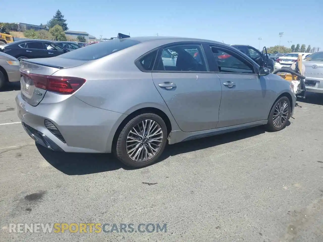 3 Photograph of a damaged car 3KPF54AD0PE580744 KIA FORTE 2023
