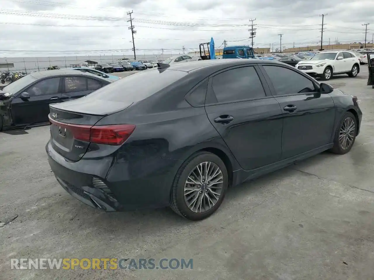 3 Photograph of a damaged car 3KPF54AD1PE610575 KIA FORTE 2023