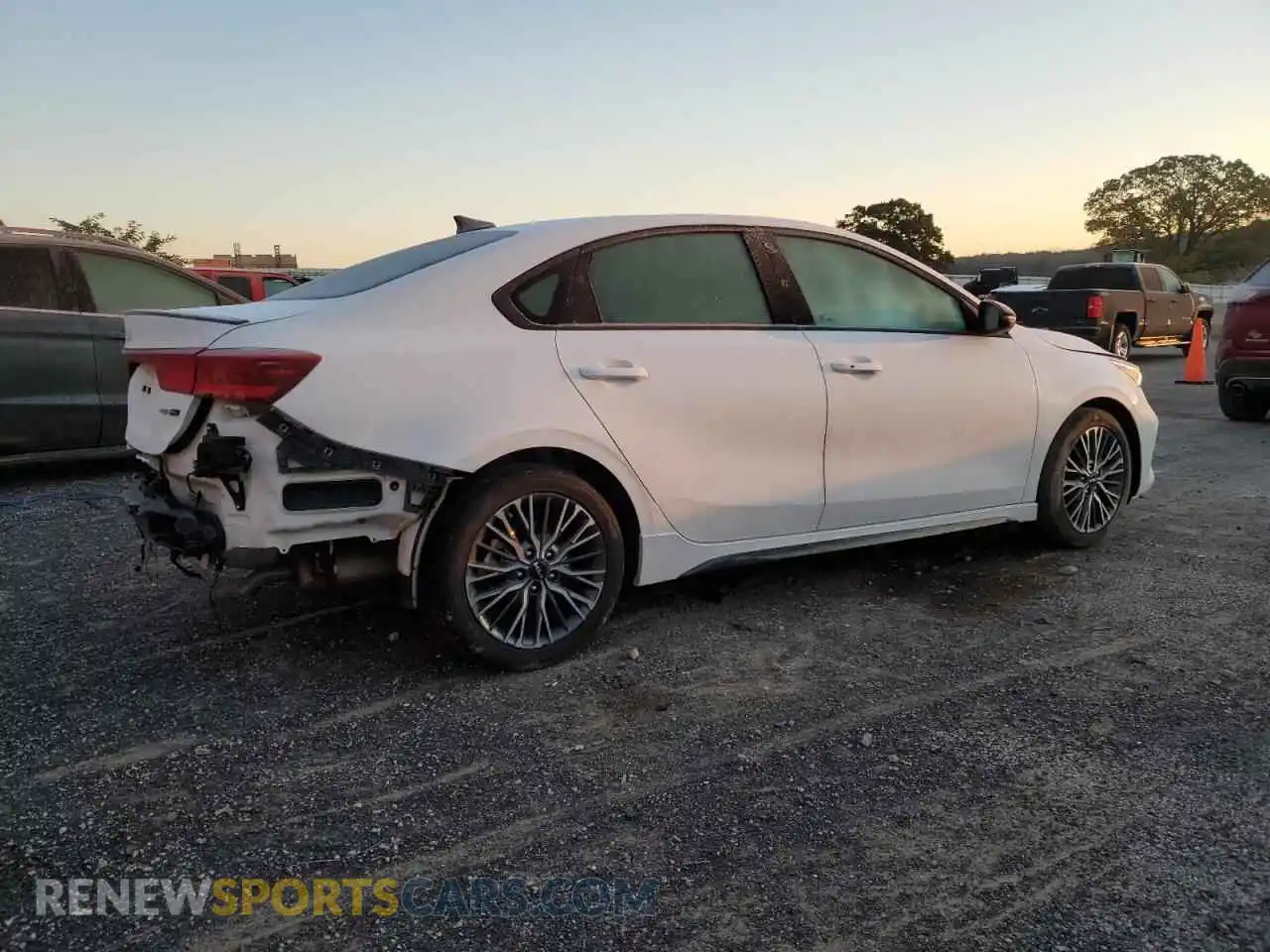 3 Photograph of a damaged car 3KPF54AD2PE689819 KIA FORTE 2023