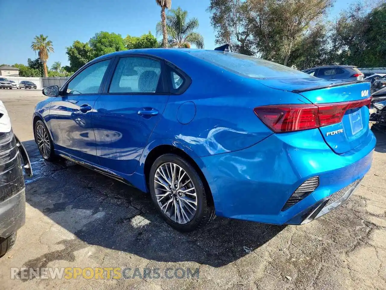 2 Фотография поврежденного автомобиля 3KPF54AD3PE522739 KIA FORTE 2023