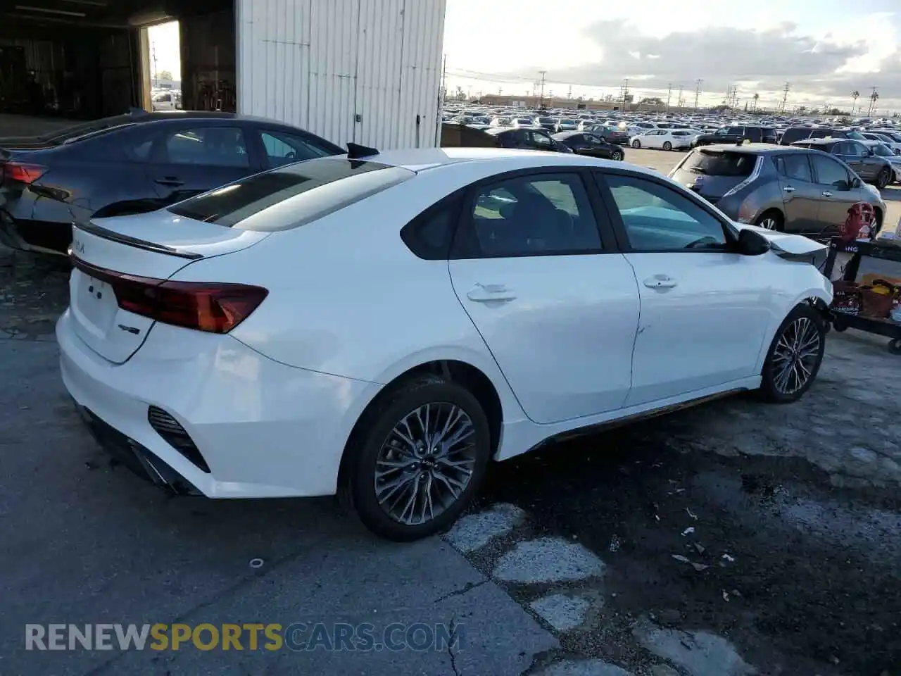 3 Photograph of a damaged car 3KPF54AD3PE575425 KIA FORTE 2023