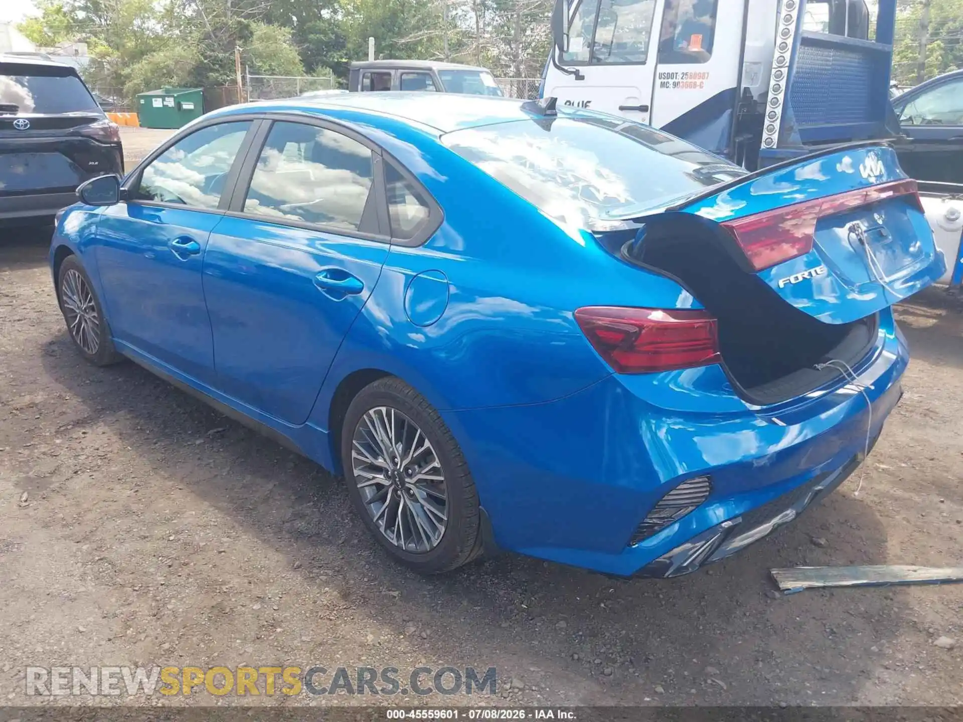 3 Photograph of a damaged car 3KPF54AD3PE586733 KIA FORTE 2023