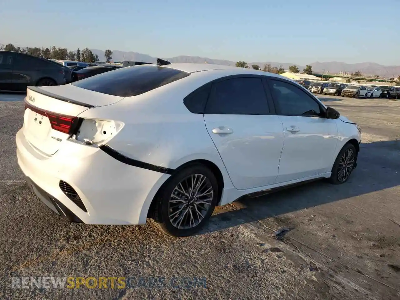 3 Photograph of a damaged car 3KPF54AD3PE588532 KIA FORTE 2023
