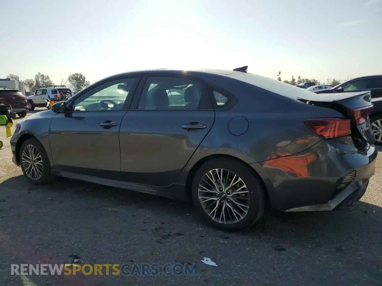 2 Фотография поврежденного автомобиля 3KPF54AD4PE560965 KIA FORTE 2023