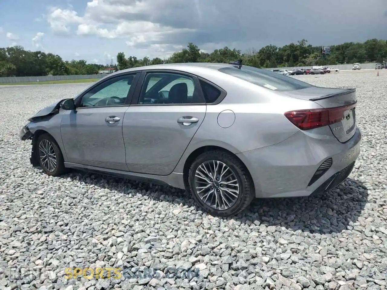 2 fotografías del automóvil dañado 3KPF54AD4PE604169 KIA FORTE 2023