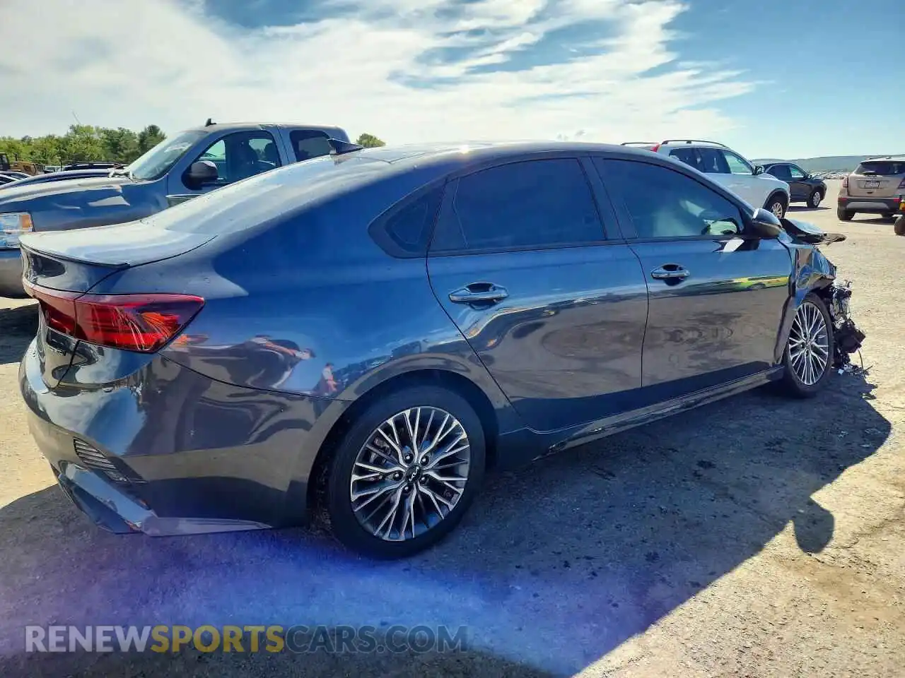 3 fotografías del automóvil dañado 3KPF54AD4PE613342 KIA FORTE 2023