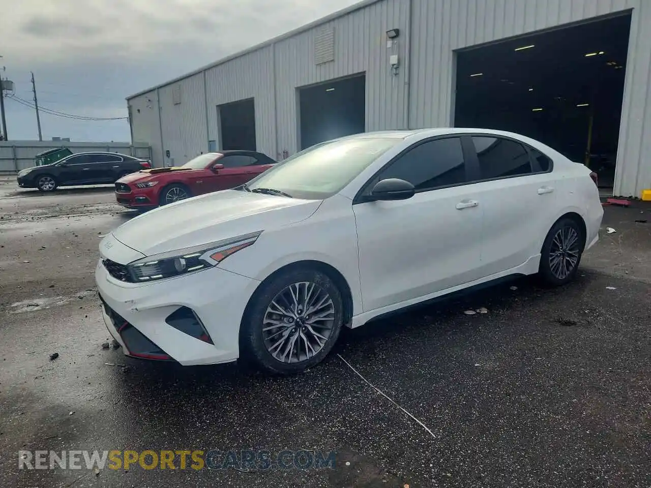 1 Photograph of a damaged car 3KPF54AD4PE656952 KIA FORTE 2023