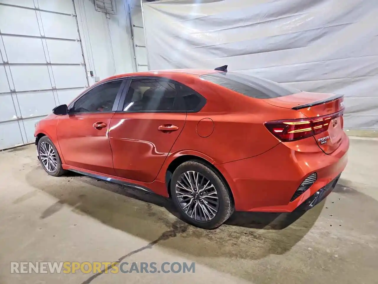 2 fotografías del automóvil dañado 3KPF54AD5PE583588 KIA FORTE 2023