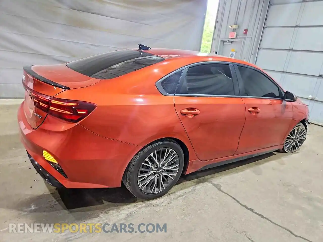 3 fotografías del automóvil dañado 3KPF54AD5PE583588 KIA FORTE 2023