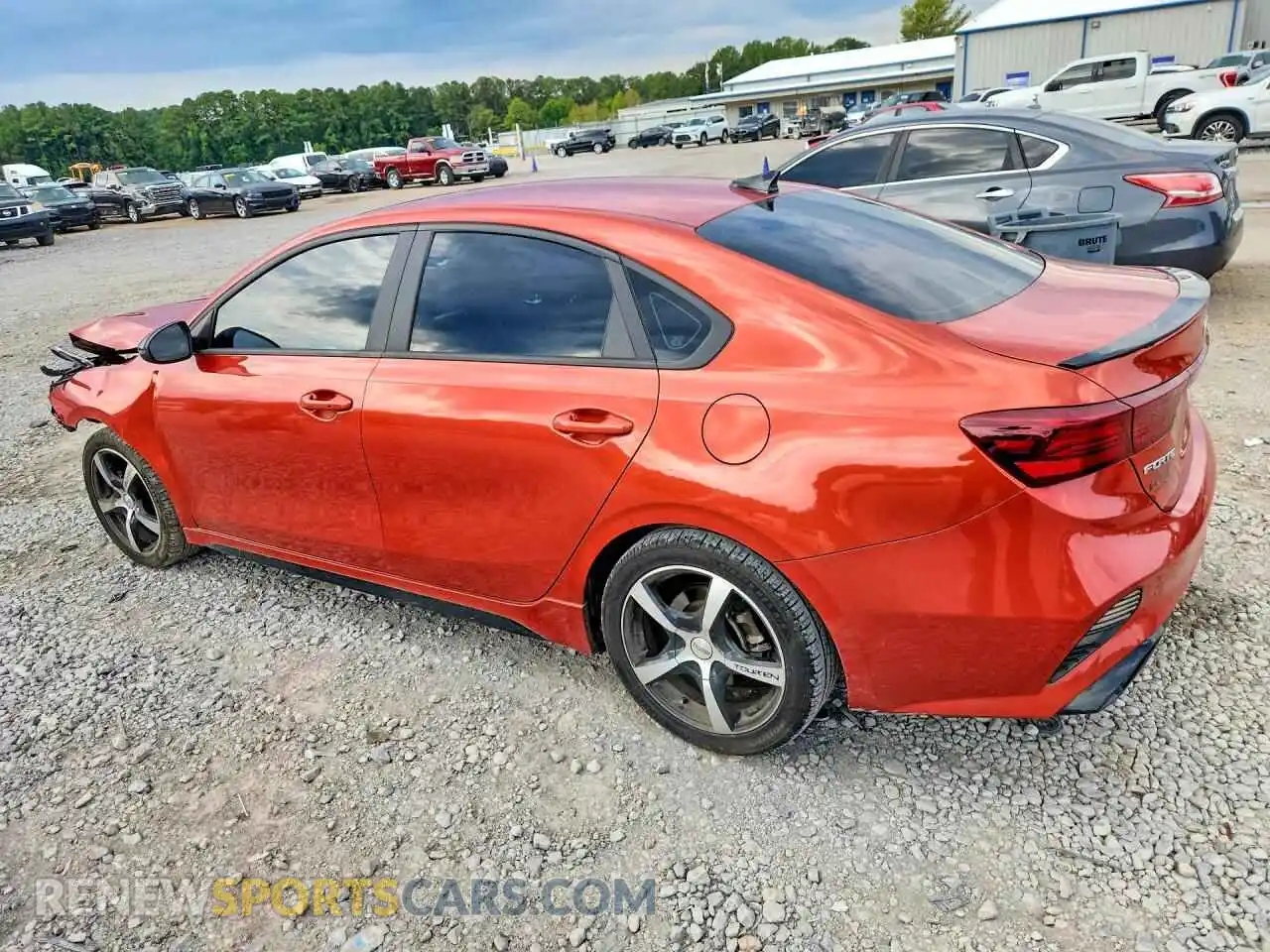 2 fotografías del automóvil dañado 3KPF54AD7PE636873 KIA FORTE 2023
