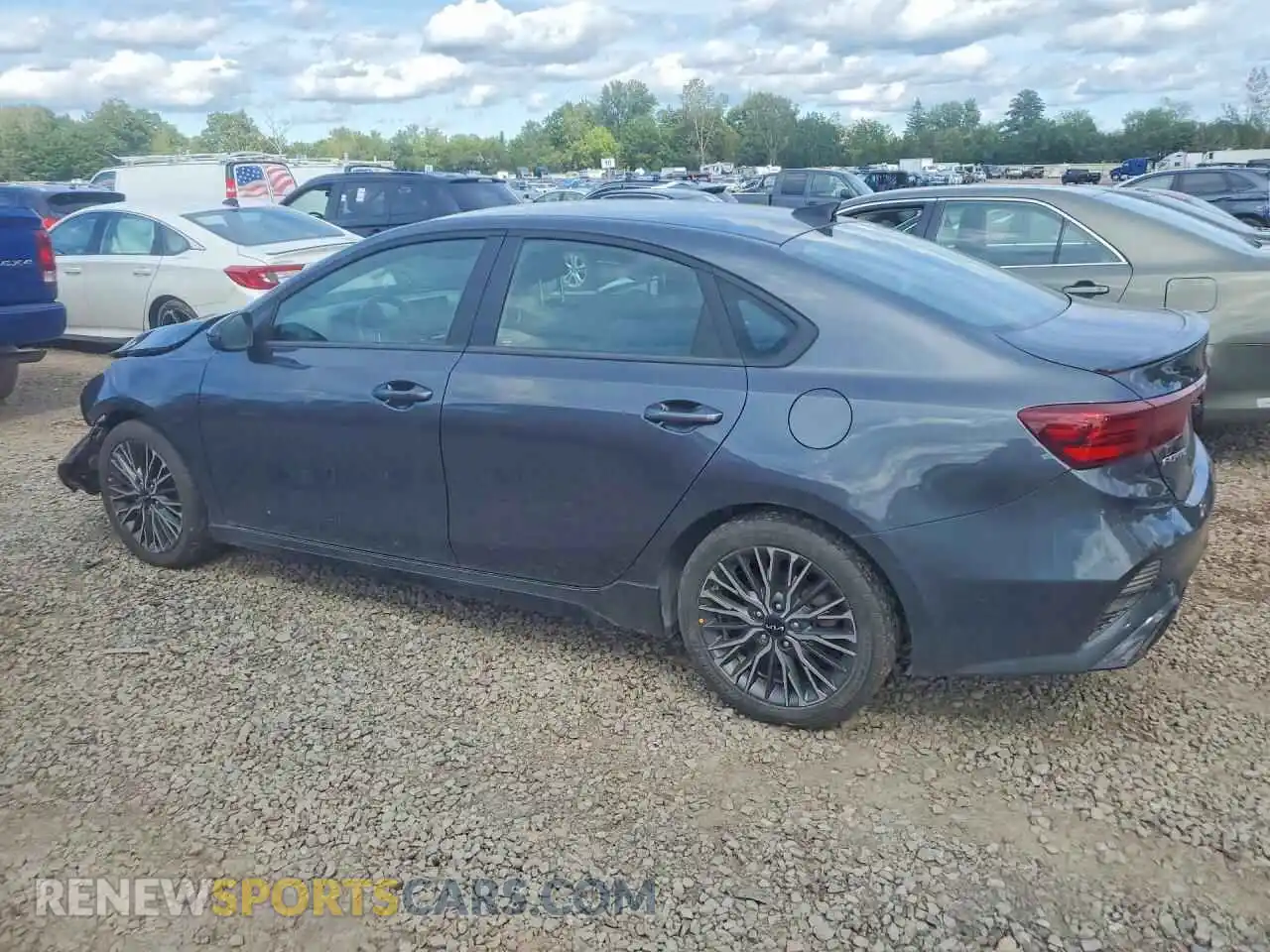2 Фотография поврежденного автомобиля 3KPF54AD7PE646206 KIA FORTE 2023