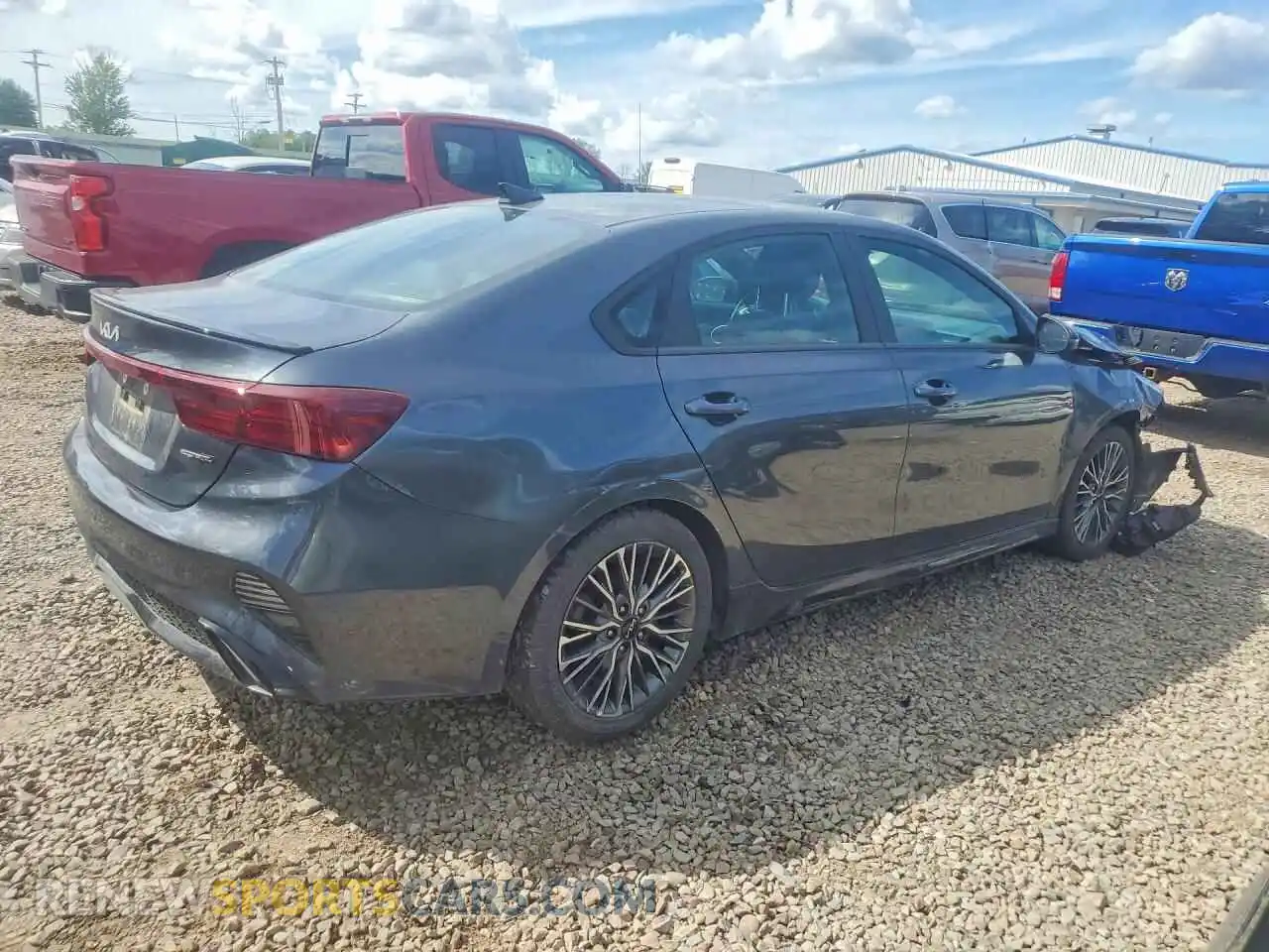 3 Фотография поврежденного автомобиля 3KPF54AD7PE646206 KIA FORTE 2023