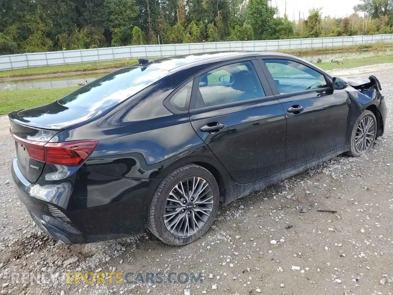 3 Фотография поврежденного автомобиля 3KPF54AD7PE685331 KIA FORTE 2023