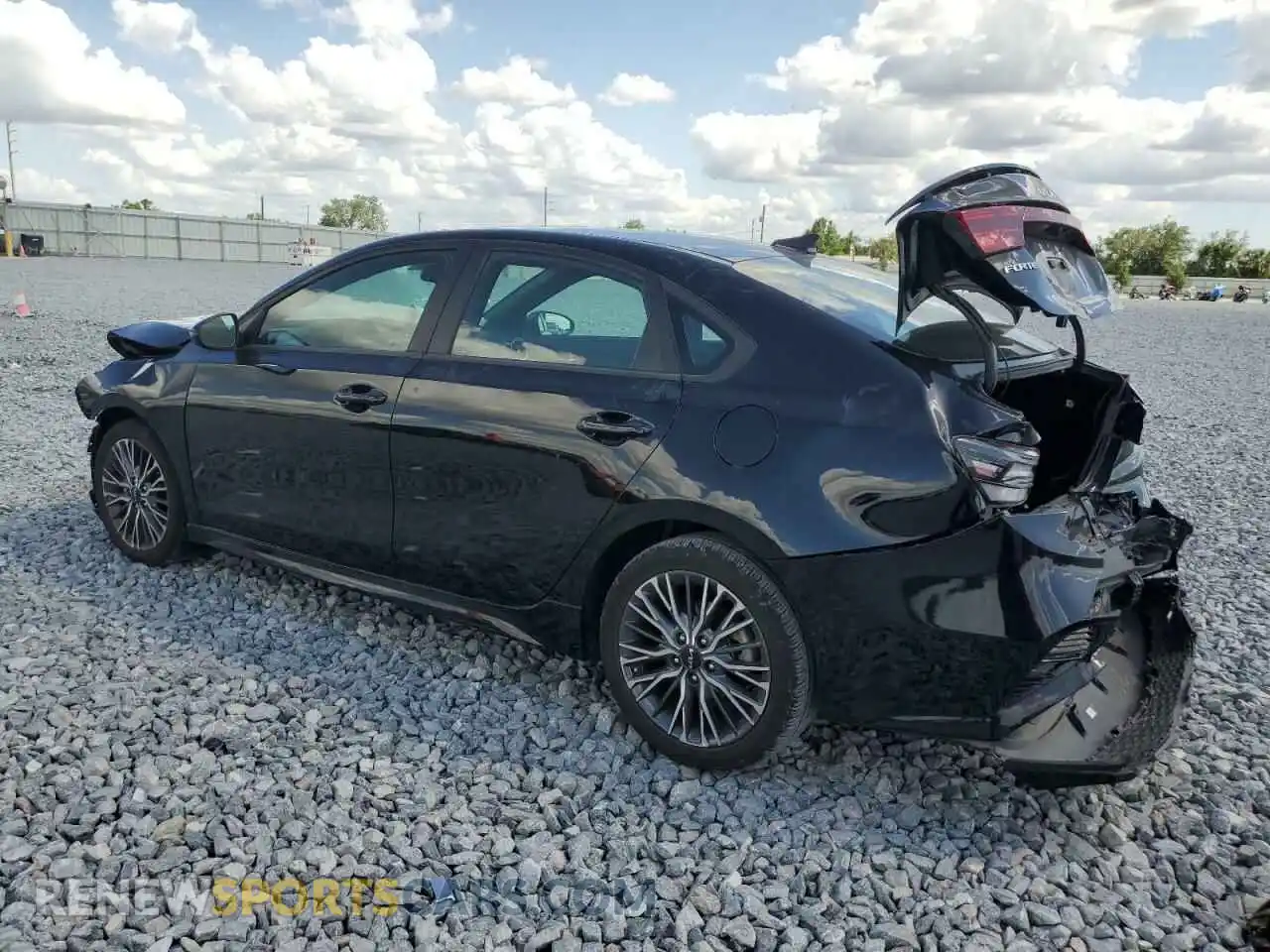 2 Фотография поврежденного автомобиля 3KPF54AD9PE565160 KIA FORTE 2023