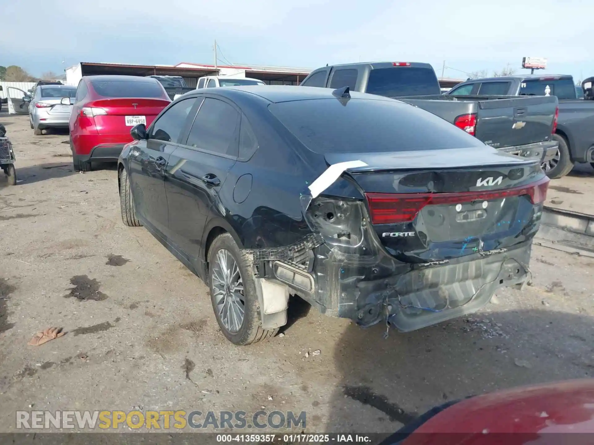 3 Photograph of a damaged car 3KPF54ADXPE650637 KIA FORTE 2023